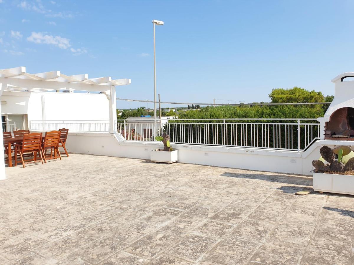 La Baia Apartments Торре-Лапилло Экстерьер фото